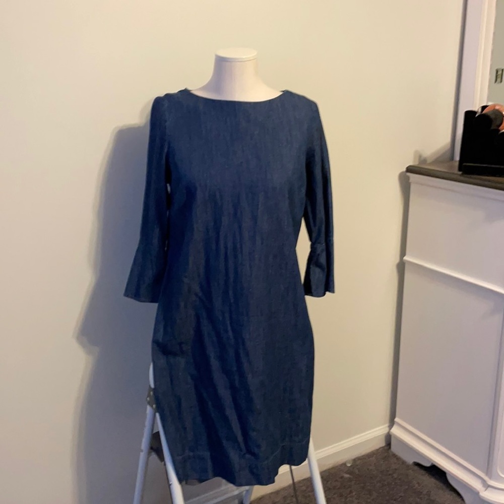 Denim dress with quarter sleeve